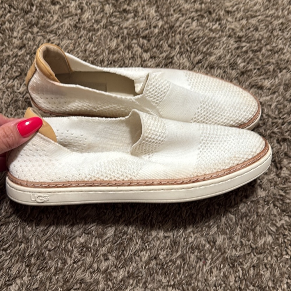 UGG Sammy knit white slip on tennis shoe woman size 7 - Picture 2 of 6